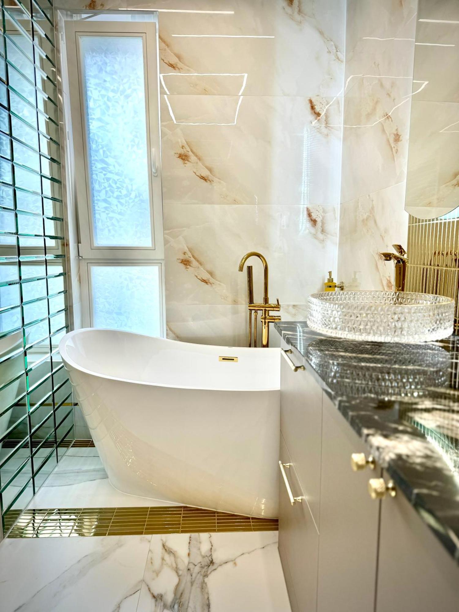 Allure Galaxy Centrum Apartment *