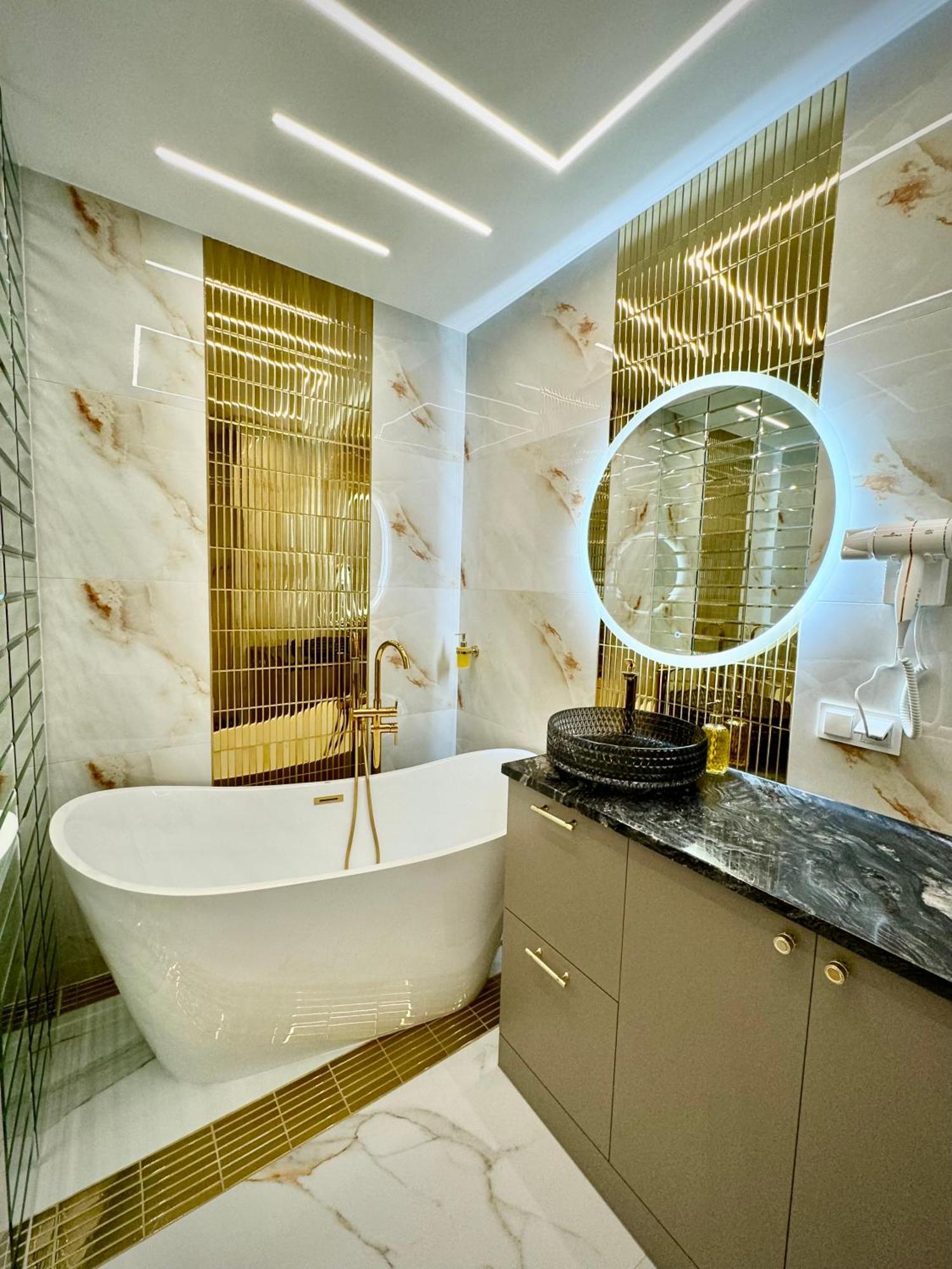 Allure Galaxy Centrum Apartment *